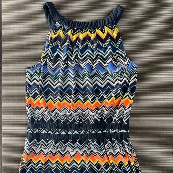 *like new* BCBGMaxAzria dress (size S) - Picture 6 of 8